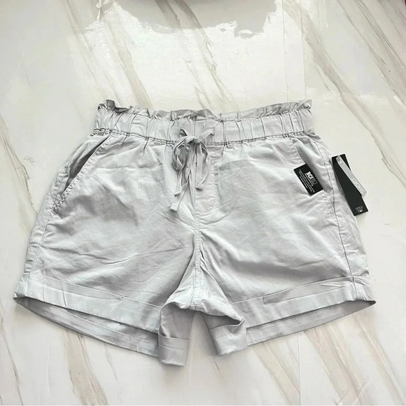 Stitch Star Missy Shorts Size Small Pull-On Paper Bag Waist Style Light Gray - Picture 1 of 10